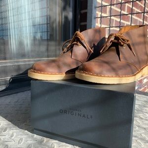 NEW Clarks Leather Desert Boots